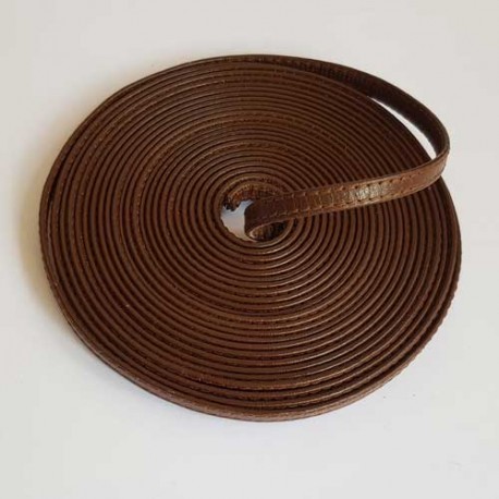 Cuir Plat Havane de 06 mm par 20 cm