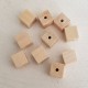 10 Perles Bois Cube / Carré 10 mm