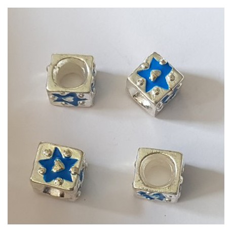 Perle N°0584 carré métal