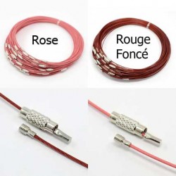 collier tour de cou fil câblé rigide rouge foncé fermoir à visser N°01