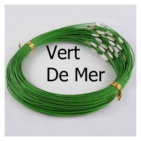collier tour de cou fil câblé rigide vert ou violet fermoir à visser N°01