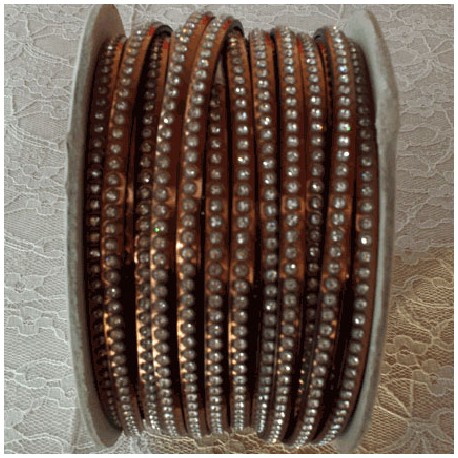 Cuir 06 mm Strass Swarovski par 20 cm